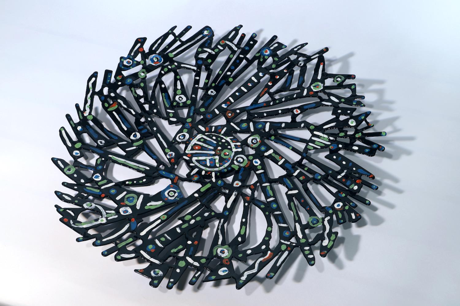 Soleil nocturne 2021 Acier soudé, peint - Diamètre : 53 cm - Pièce unique VENDU