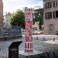 Ma colonne d'Issoire 2025 - Acier soudé thermolaqué, peint et verni - 240 x 85 x 76 cm