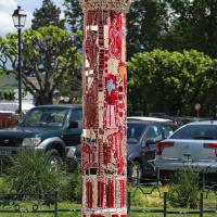 Ma colonne d'Issoire 2025 - Acier soudé thermolaqué, peint et verni - 240 x 85 x 76 cm