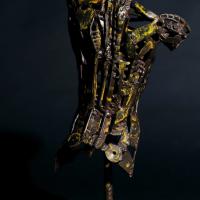 Titan 2022 Acier soudé patiné - 39 x 23 x 13 cm