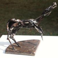 Au-delà du destin 2000 Bronze P.U. - Hauteur : 19,5 cm