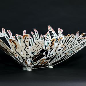 Vesta 2021 Acier soudé, peint - 28 x 67,5 x 52 cm - Pièce unique