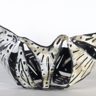 Naissance de Vénus II  2024  Acier soudé peint et patiné - 23 x 39 x 26,5 cm