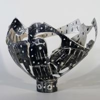 Naissance de Vénus III 2024 Acier soudé peint et patiné - 25,5 x 30 x 24,5 cm