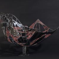 Naissance de Vénus VI 2025 Acier soudé peint et patiné - 50 x 80 x 70 cm