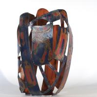 Fleur pour ma Muse I 2024 Acier soudé peint et patiné - Hauteur : 42 cm - Diamètre : 24 cm